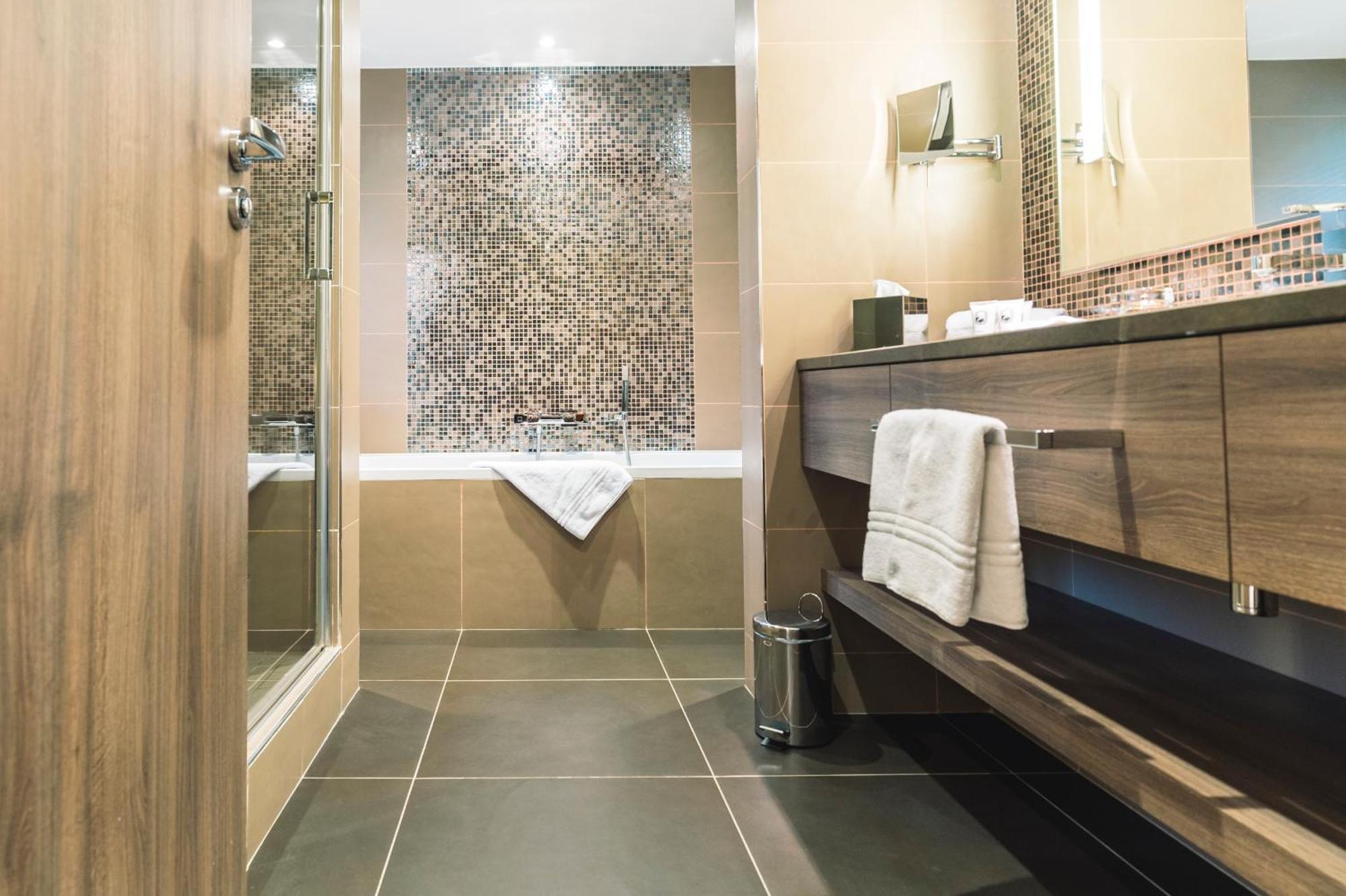 Le Savoy 4*